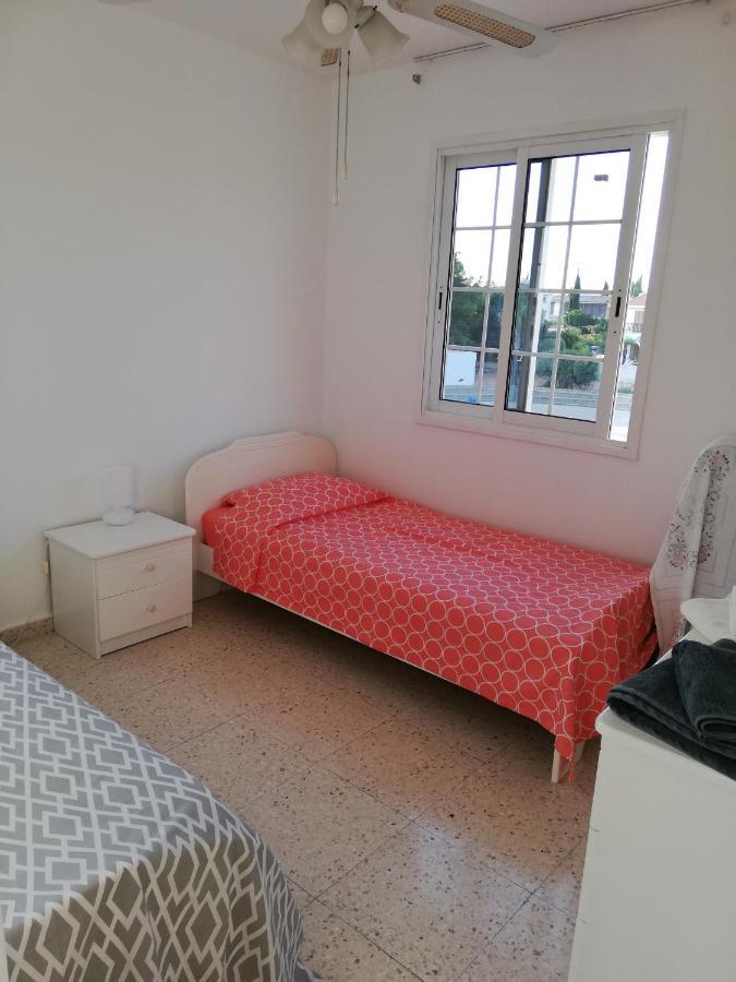 Ria Beach Sea View Apartment Pyla Eksteriør billede