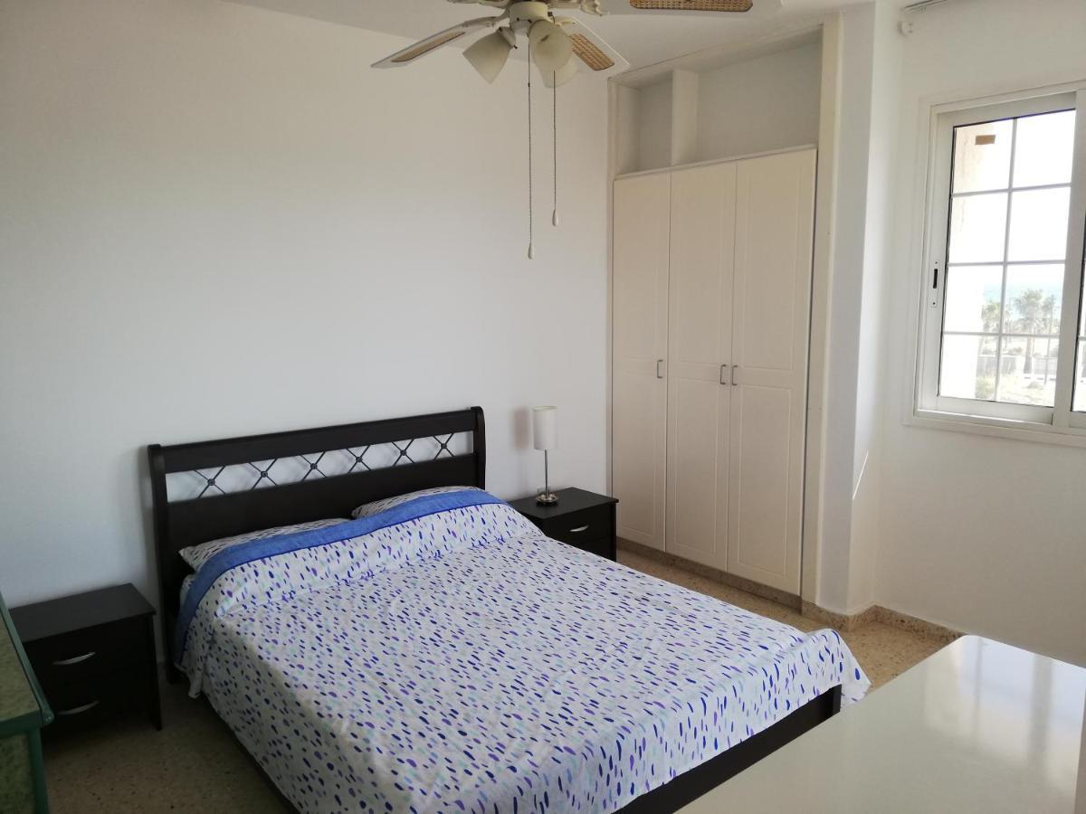 Ria Beach Sea View Apartment Pyla Eksteriør billede